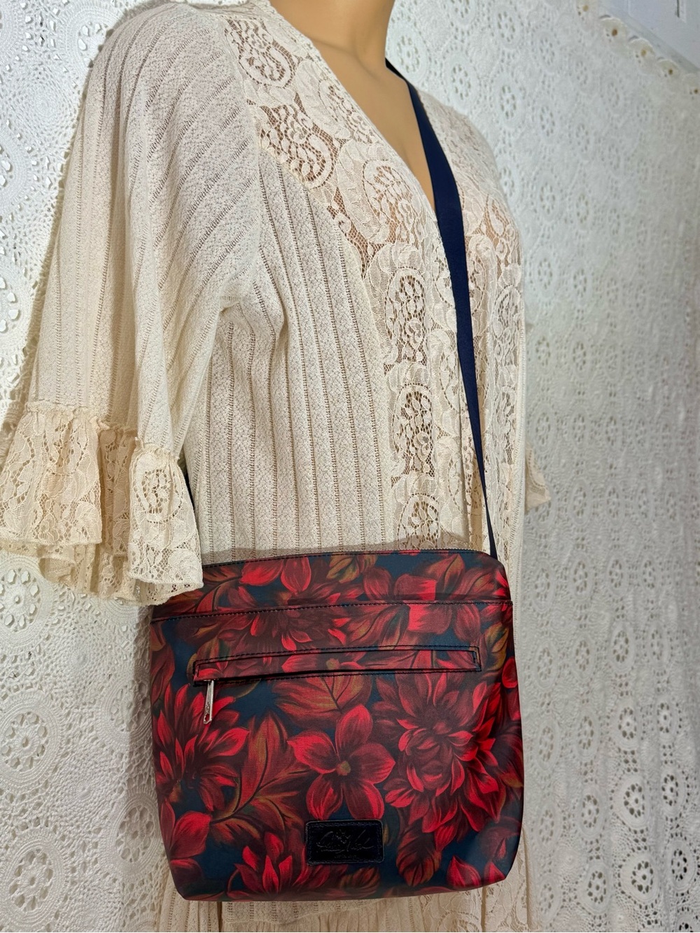 Patricia Nash Carmini Patina Crossbody English Rustic Mums Floral Dark Blue Red